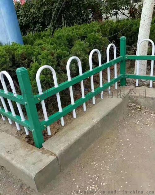 工厂直销公园铁管花草护栏花园花坛铁艺护栏